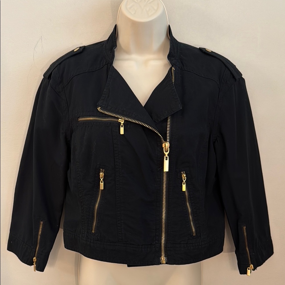 Kensie Cropped Black Zip-Front Bomber Jacket with Gold Hardware with 3/4 Sleeves